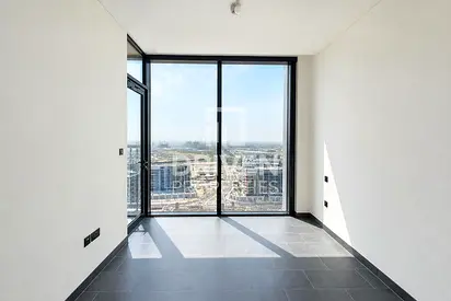 Unfurnished | 10 Mins from Downtown | Burj View