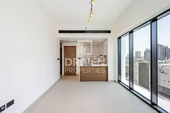 Brand New | Modern Unit with Huge Terrace