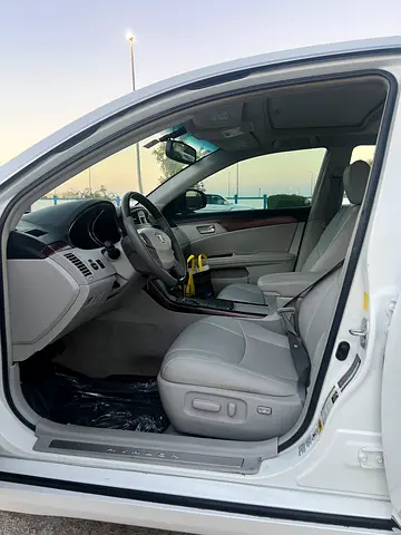 2011 Toyota AVALON 照片 8