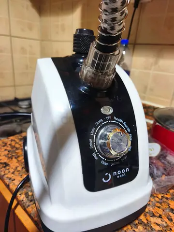 Iron steamer
