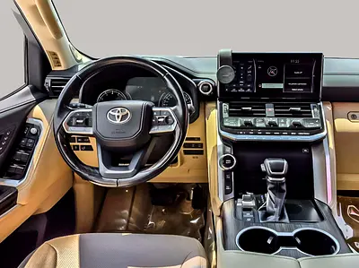 2023 Toyota LAND CRUISER — миниатюра 10