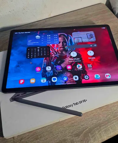 Samsung tab 9S FE Plus 128 and 8gb ram 12 inch display