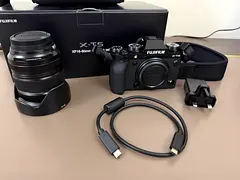 Brand New Fujifilm X-T5 + XF 16-80mm f/4 Lens Kit (Black) - Mint, Under Jumbo Warranty