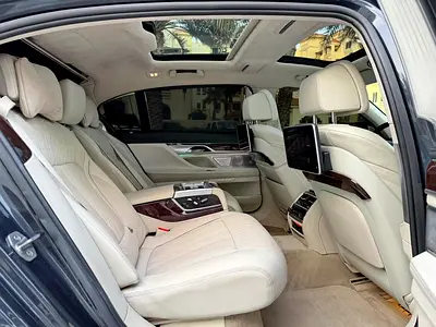 صورة 10 لـ 2016 BMW 7-SERIES