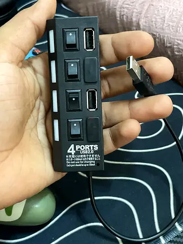 4-Port USB Hub with Individual Power Switches (USB-A) - Used