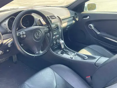 صورة 9 لـ 2007 Mercedes-BENZ SL