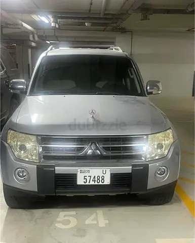 2009 Mitsubishi Pajero GLS Top Line - GCC Specs - Excellent Condition