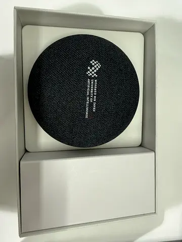 Google Nest Mini (fabric) smart speaker - 2nd generation brand new