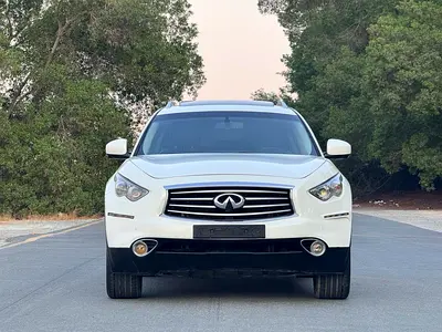 2015 Infiniti QX70 照片 2