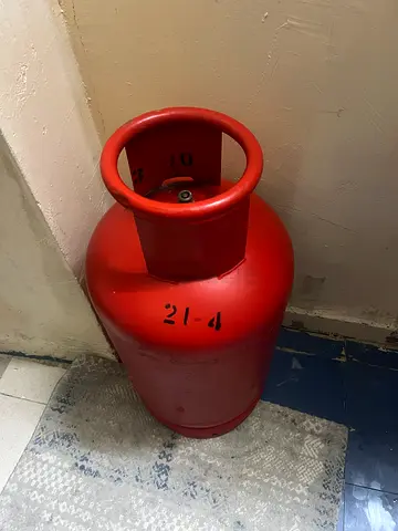 Red LPG Gas Cylinder 21kg Half - Good Condition