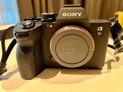 SONY A7R V + HVL-F60RM2 FLASH