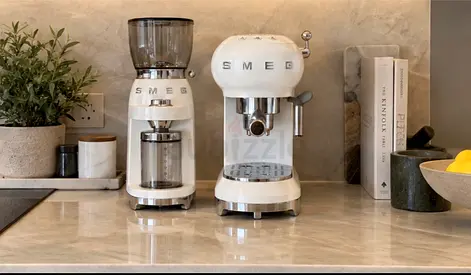 SMEG Espresso Machine & Coffee Grinder Set – White ☕️