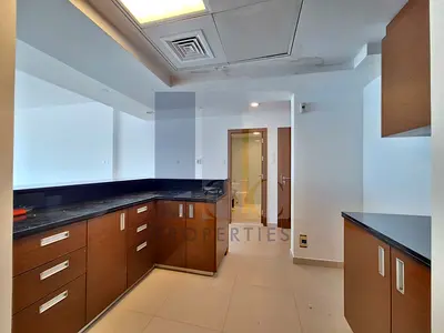 Spacious 3BD+Maid | Sea View | Prime Location