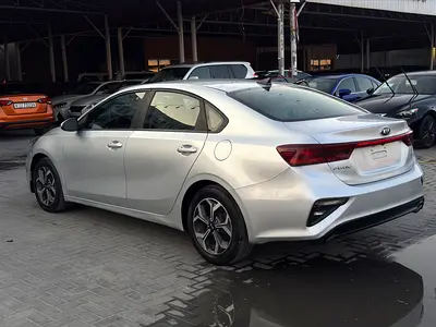 صورة 6 لـ 2019 KIA FORTE