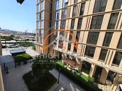 Stylish Beautiful Stunning Studio with community view