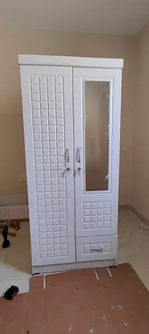 I am selling new cabinet  2door