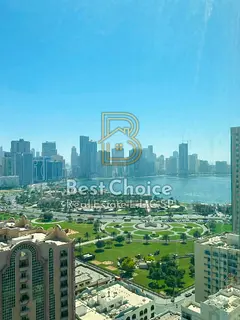 • Balcony • Large storage room • High floor • Distinctive view • Free parking within the t