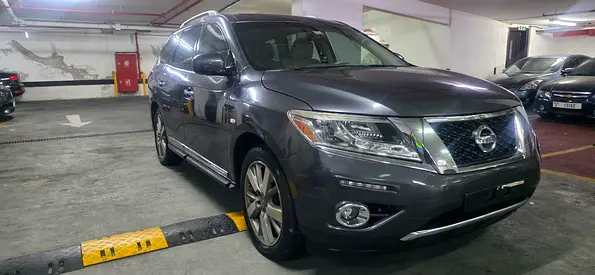 Well Maintained Nissan Pathfinder SL 2014 | GCC Specs | Low Mileage