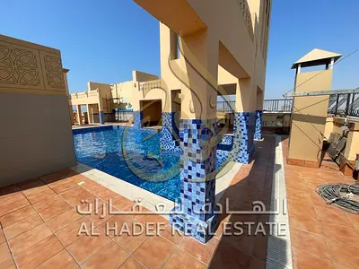 غرفتان وصالة مع موزع واسع | غرفة خادمة | بلكونتان بإطلالة مفتوحة | تكييف وغاز مركزي | جيم ومسبح مجاناً