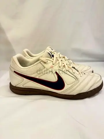 Nike Gato  : US 10 / EU 44