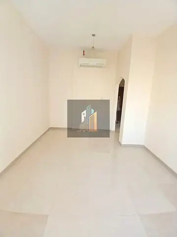 NEAR PARK,NEAT AND CLEAN FAMILY BUILDING APPARTMENT NEAR CORNISH