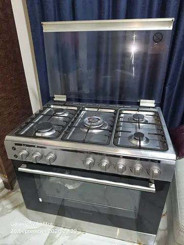 Daewoo 5-Burner Cooking Range (90x60cm) - Excellent Condition