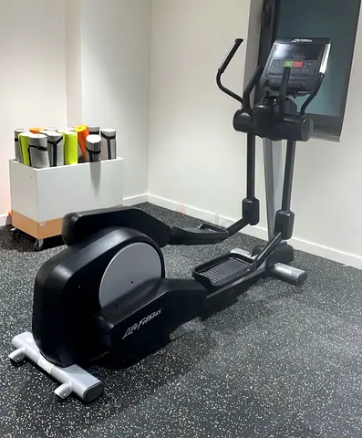 LIFE FITNESS INTEGRITY C CROSSTRAINER