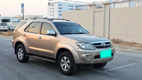 2008 Toyota FORTUNER — фото 3