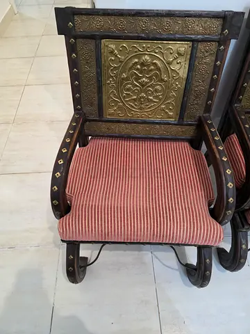 Antique furniture for sale, set of 2 single, 1 double chairs and coffee table