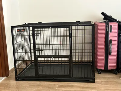 Large metal dog crate/cage - sturdy, with removable tray