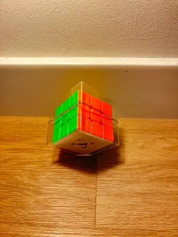 3x3 Speed Cube in Clear Display Case - Good Condition