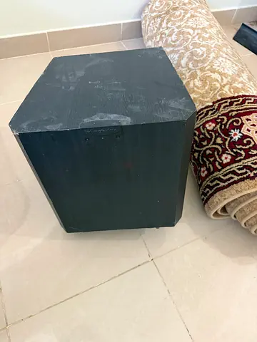 Subwoofer leg damaged