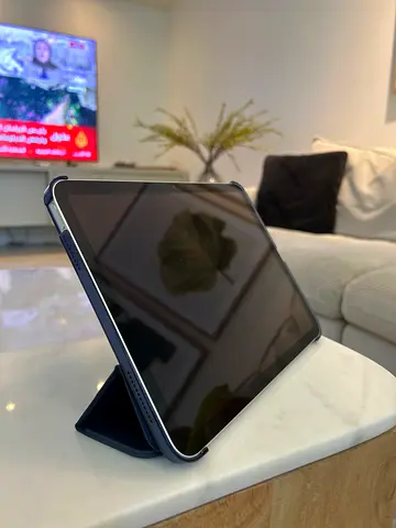 Apple iPad A16 chip 11th generation in Smart Cover — Good Condition, Ready to Use