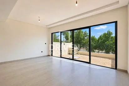 Single row | Green area view | 1-4 cheques