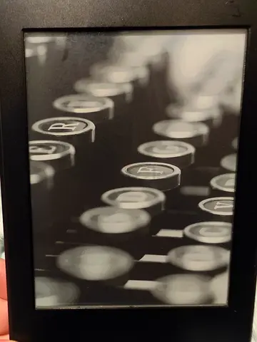 Kindle Paperwhite 3 (7th Gen) for sale