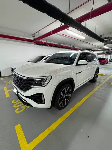 2024 VW Teramont R-Line | Service till 2032 | European-Owned