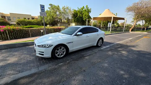 صورة 3 لـ 2016 Jaguar XE