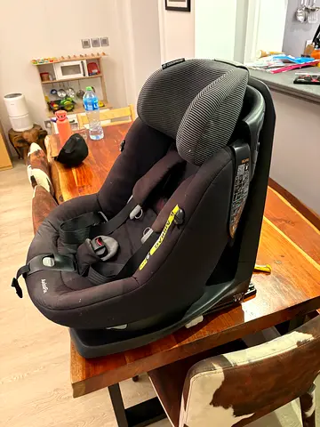 Maxi Cosi Airbag Axissfix 360 isofix car seat