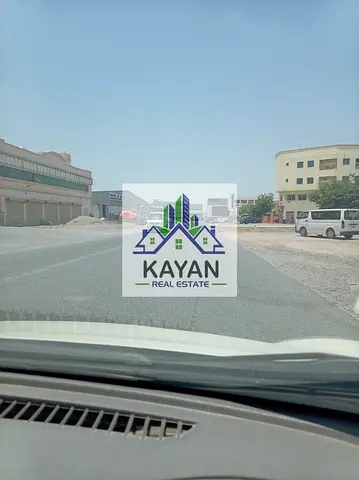 Building & Yard for Sale Umm Al Thoub UAQ | 15,000 SQFT | 10 Shops & 11 Studios | AED 4.8M