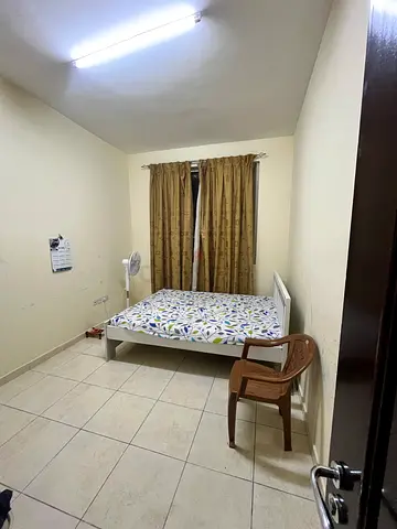 Private room for Executive with separate bathroom available in Shabiya 10 near Madina Hypermarket