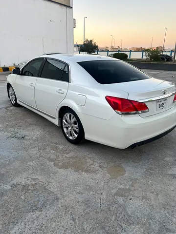 2011 Toyota AVALON 照片 6