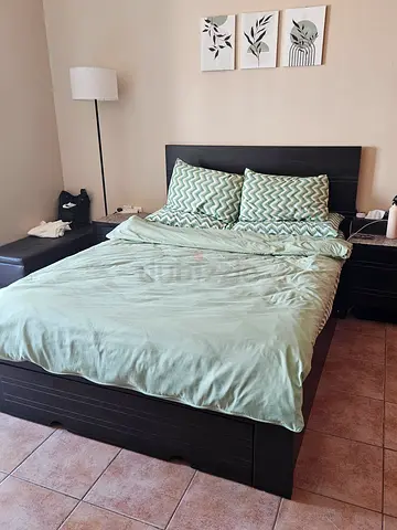 Double bed Set with dresser and side tables