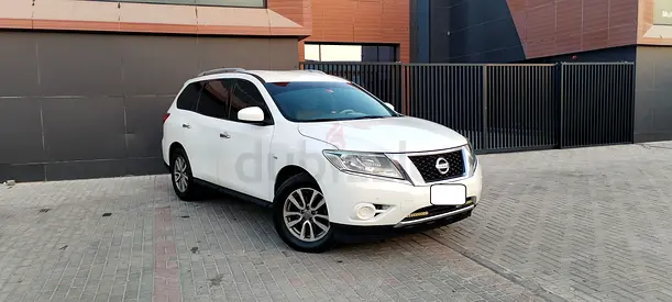 Expat Owned safest GCC 4WD V6 Pathfinder SE 7-seater in great condition. Family used Car