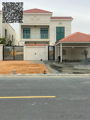 5 BEDROOMS UNIQUE DESIGN VILLA AVAILABLE FOR RENT.