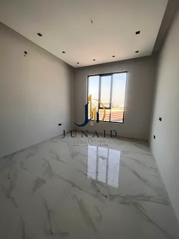 New Huge And Spacious 5BR Villa For Rent in Altarfa Only 190k
