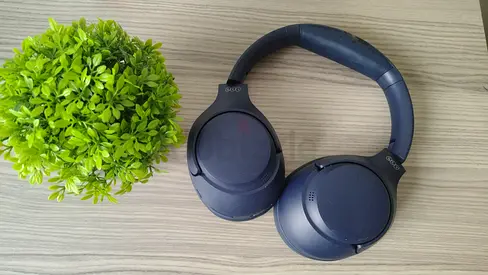 QCY H3 ANC NOISE CANCELLING HEADPHONES GREAT CONDITION