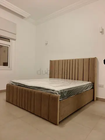 Luxury King Size Bed Frame 180x200 cm | Modern Velvet Design |