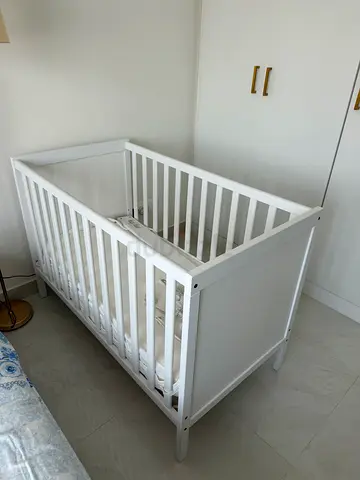 SUNDVIK IKEA - White Wooden Baby Crib - Good Condition