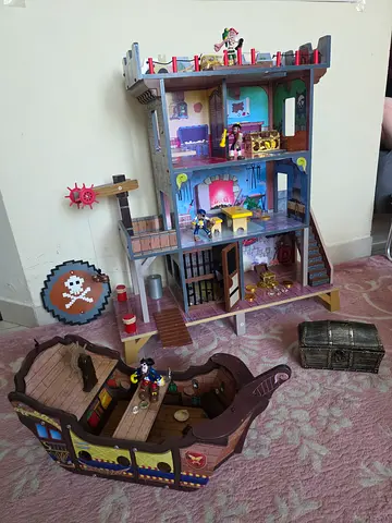 Wooden Pirate Playset with Boat and Accessories