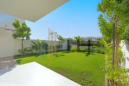 3 Bedroom TH with Landscape Garden | Single Row